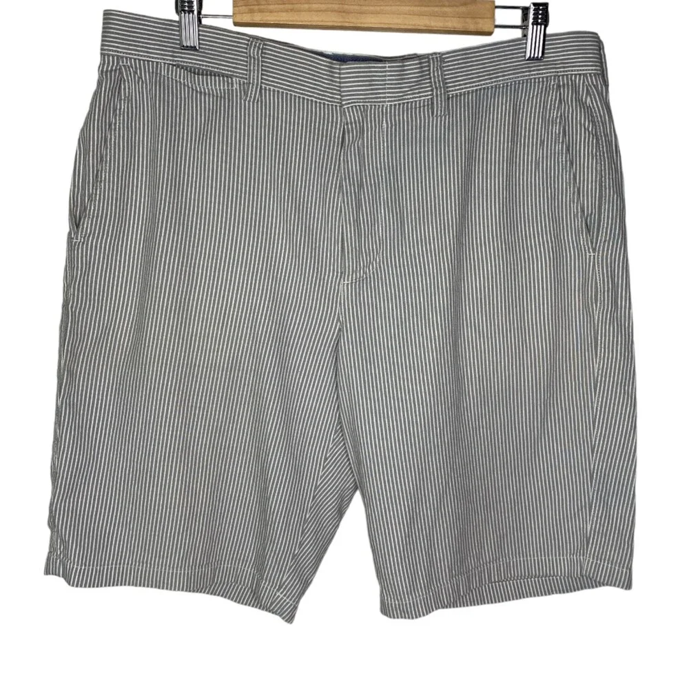 J Crew Club mens gray striped chino shorts size 34